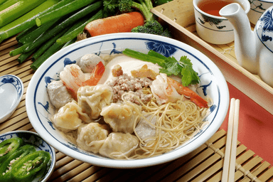 9. Combination Wonton Noodle Soup